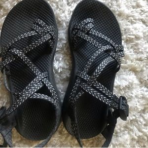 CHACOS SIZE 8 WOMENS